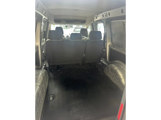 VW Caddy 1.6ТД - автомобили, коли, обяви за нови и употребявани 11