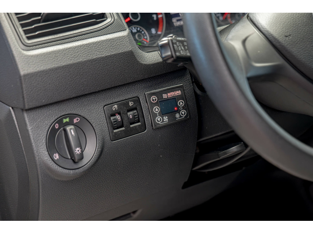 VW Caddy Хладилен/1.4i/Климатик/SD Card - автомобили, коли, обяви за нови и употребявани 7