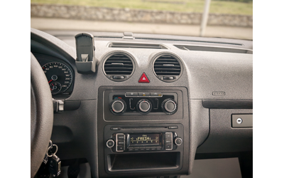 VW Caddy MAXI фабрична газ - автомобили, коли, обяви за нови и употребявани 11