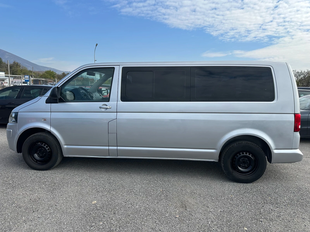VW Caravelle 2.0TDI* 140к.с* 9-МЕСТЕН* ДЪЛГА БАЗА* 6 СКОРОСТИ - автомобили, коли, обяви за нови и употребявани 6
