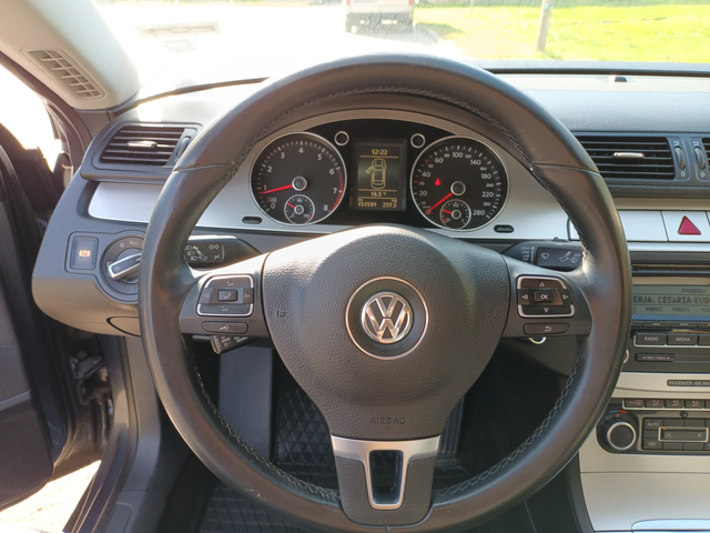 VW CC 1.8 TSI - автомобили, коли, обяви за нови и употребявани 11