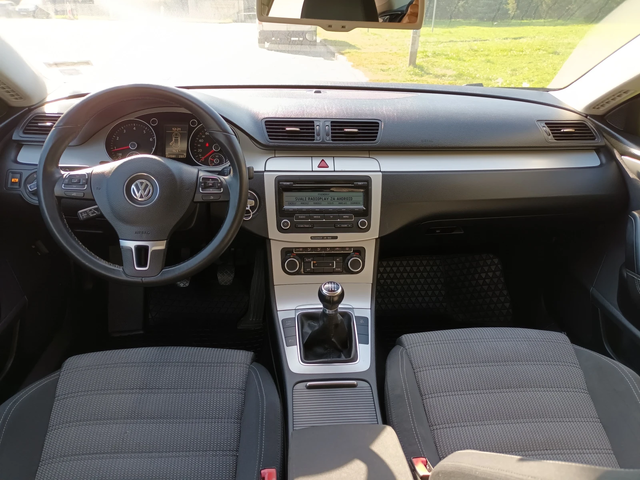 VW CC 1.8 TSI - автомобили, коли, обяви за нови и употребявани 6