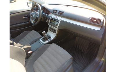 VW CC 1.8 TSI - автомобили, коли, обяви за нови и употребявани 7
