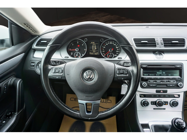 VW CC 2.0TDI - автомобили, коли, обяви за нови и употребявани 8
