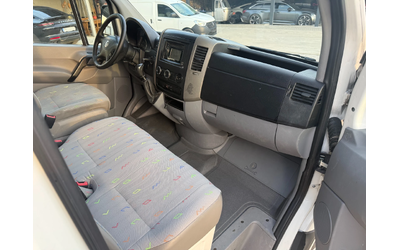 VW Crafter 2.5TDI 163к.с. Климатроник L1H1  Euro 5 - автомобили, коли, обяви за нови и употребявани 8