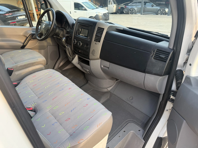 VW Crafter 2.5TDI 163к.с. Климатроник L1H1  Euro 5 - автомобили, коли, обяви за нови и употребявани 8