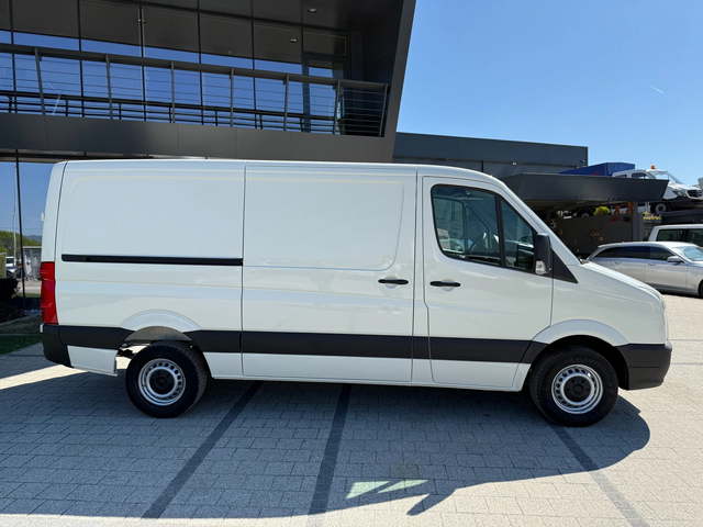 VW Crafter 2.5TDI Клима L2H1 - автомобили, коли, обяви за нови и употребявани 6