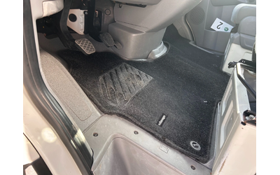 VW Crafter 2.5TDI L2H1 Клима 6-местен - автомобили, коли, обяви за нови и употребявани 10