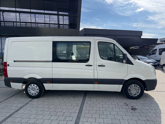 VW Crafter 2.5TDI 6-местен Клима Euro 5 - автомобили, коли, обяви за нови и употребявани 5