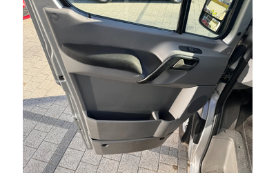 VW Crafter 2.0TDI Хладилен Клима L2H2 - автомобили, коли, обяви за нови и употребявани 12