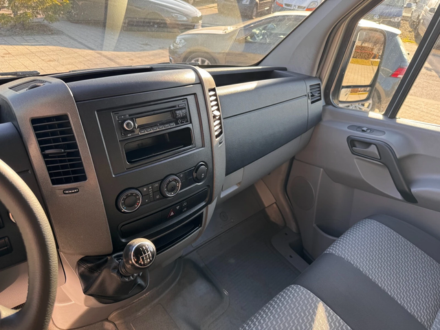 VW Crafter 2.0TDI Хладилен Клима L2H2 - автомобили, коли, обяви за нови и употребявани 9