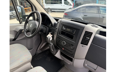 VW Crafter 2.5TDI до 3.5т. 4.23м. Климатроник - автомобили, коли, обяви за нови и употребявани 11