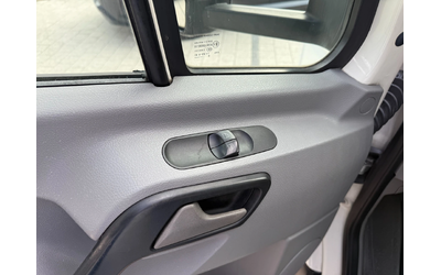 VW Crafter 2.5TDI до 3.5т. 4.23м. Климатроник - автомобили, коли, обяви за нови и употребявани 15