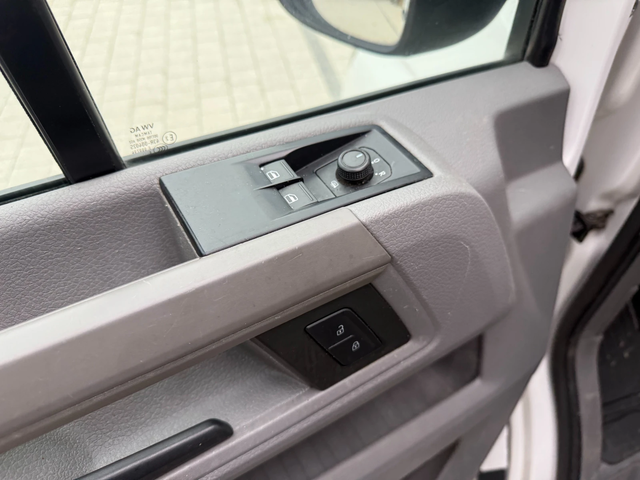 VW Crafter 2.0TDI Клима Еuro 6 7-местен - автомобили, коли, обяви за нови и употребявани 14