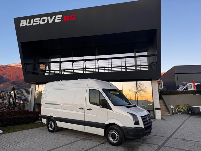 VW Crafter 2.5TDI Климатроник L2H2 - автомобили, коли, обяви за нови и употребявани 0