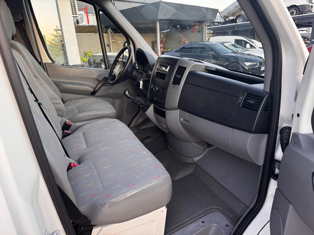 VW Crafter 2.5TDI Климатроник L2H2 - автомобили, коли, обяви за нови и употребявани 5