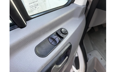 VW Crafter 2.5TDI Климатроник L2H2 - автомобили, коли, обяви за нови и употребявани 9