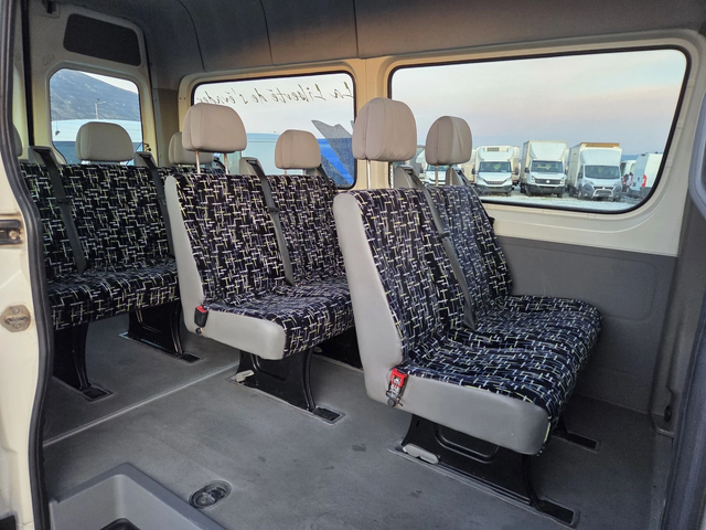 VW Crafter 2.5 TDI, Пътнически,  9местен, Клима - автомобили, коли, обяви за нови и употребявани 12