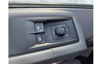 VW Crafter 2.0 TDI, DSG, Климатик, Нави - автомобили, коли, обяви за нови и употребявани 11