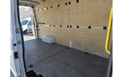 VW Crafter 2.0 TDI, DSG, Климатик, Нави - автомобили, коли, обяви за нови и употребявани 13