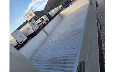 VW Crafter 2.5 TDI, Бордови, Климатик, 4.30 метра, До 3.5 тон - автомобили, коли, обяви за нови и употребявани 12