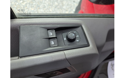 VW Crafter 2.0 TDI, Нави, Лед, Клима, Подгрев, Автомат - автомобили, коли, обяви за нови и употребявани 9