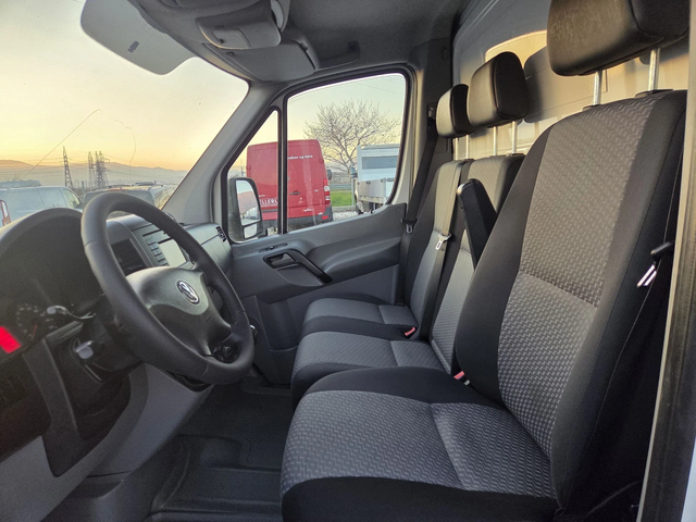 VW Crafter 2.0 TDI, Падащ борд, Климатик, До 3.5 тона - автомобили, коли, обяви за нови и употребявани 8