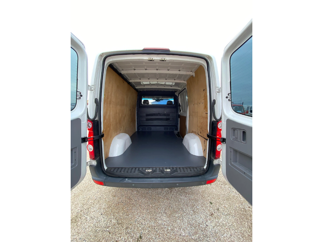 VW Crafter - автомобили, коли, обяви за нови и употребявани 14