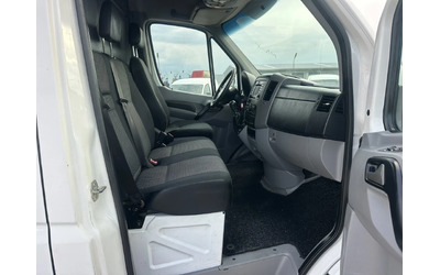 VW Crafter - автомобили, коли, обяви за нови и употребявани 8