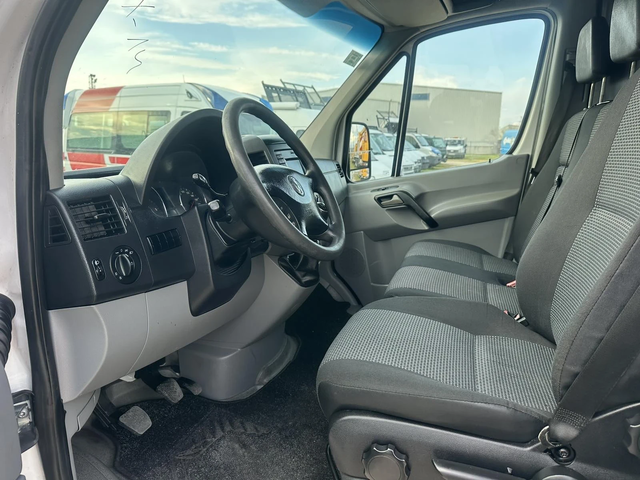 VW Crafter - автомобили, коли, обяви за нови и употребявани 9