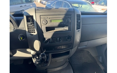 VW Crafter 4+ 1 - автомобили, коли, обяви за нови и употребявани 8