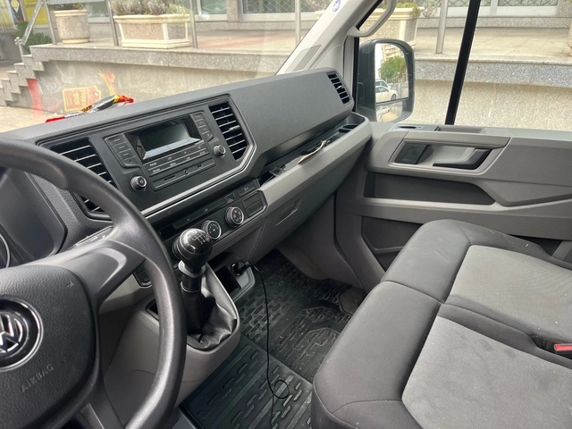 VW Crafter 2.0TDI 130000km - автомобили, коли, обяви за нови и употребявани 7