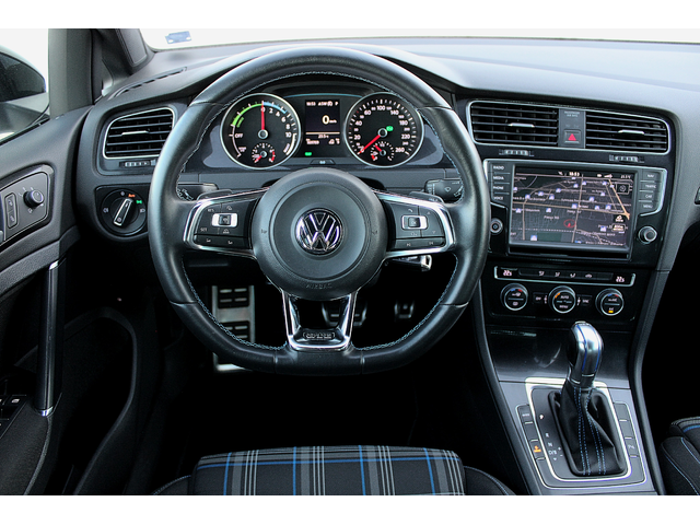 VW Golf 1.4 GTE/DSG/KAMERA/DISTRONIC/LED/TOP - автомобили, коли, обяви за нови и употребявани 10