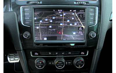 VW Golf 1.4 GTE/DSG/KAMERA/DISTRONIC/LED/TOP - автомобили, коли, обяви за нови и употребявани 13