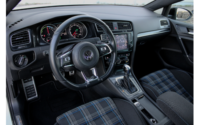 VW Golf 1.4 GTE/DSG/KAMERA/DISTRONIC/LED/TOP - автомобили, коли, обяви за нови и употребявани 9