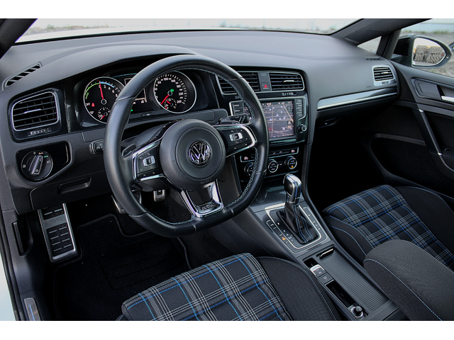 VW Golf 1.4 GTE/DSG/KAMERA/DISTRONIC/LED/TOP - автомобили, коли, обяви за нови и употребявани 9