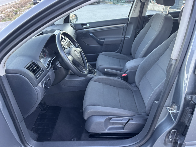 Vw Golf 1.6 102к.с. - автомобили, коли, обяви за нови и употребявани 5