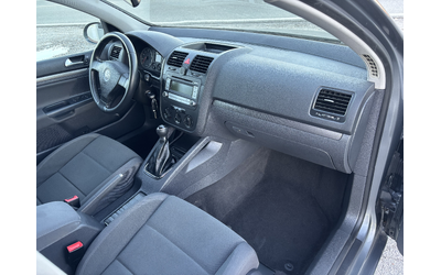 Vw Golf 1.6 102к.с. - автомобили, коли, обяви за нови и употребявани 9