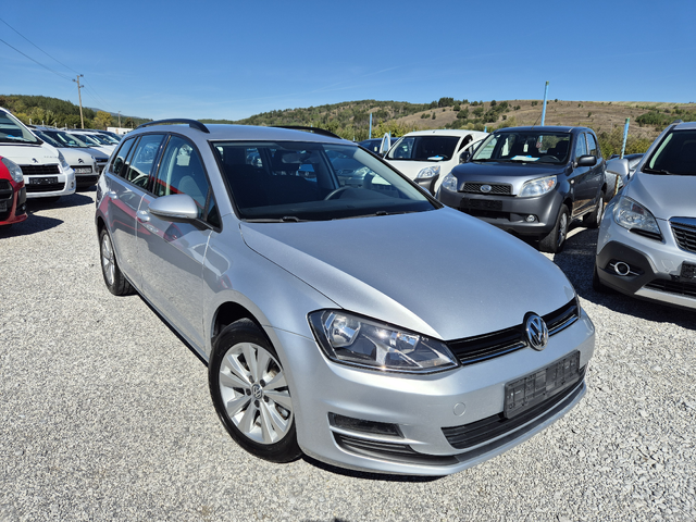 Vw Golf 1.6 TDI DSG - автомобили, коли, обяви за нови и употребявани 0