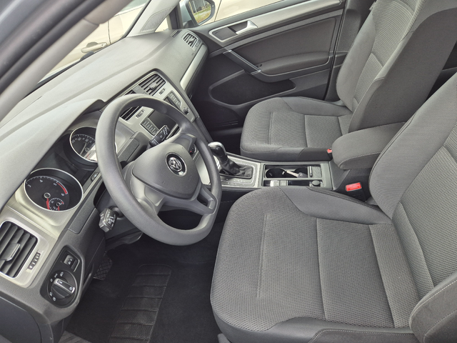 Vw Golf 1.6 TDI DSG - автомобили, коли, обяви за нови и употребявани 9