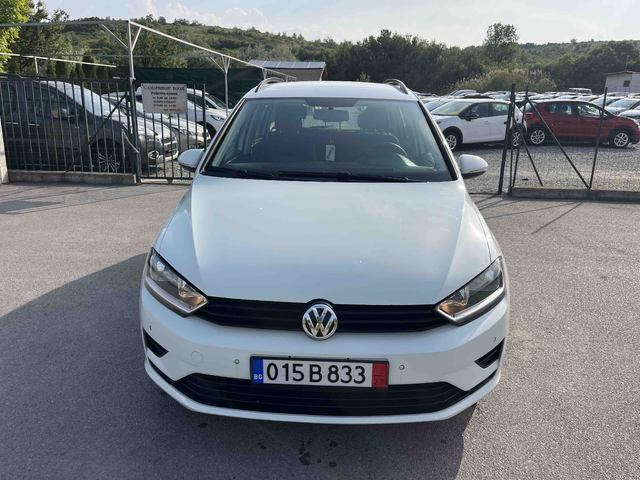 VW Golf 1.6 TDI Sportsvan - автомобили, коли, обяви за нови и употребявани 1
