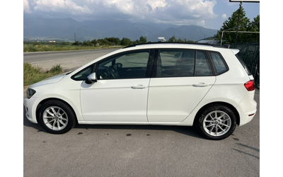 VW Golf 1.6 TDI Sportsvan - автомобили, коли, обяви за нови и употребявани 7