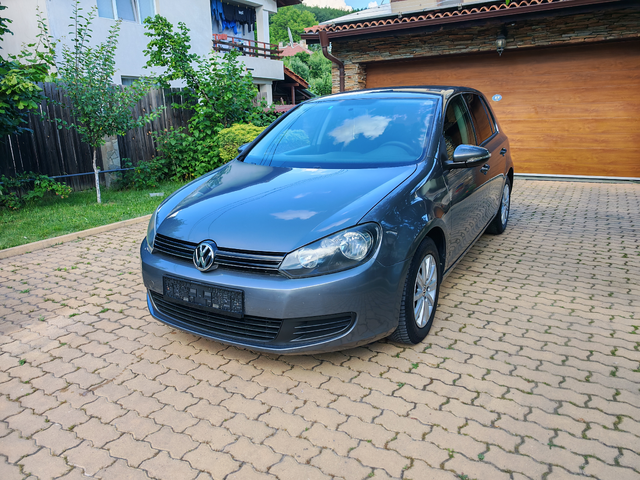 VW Golf ==1.6TDI== - автомобили, коли, обяви за нови и употребявани 0