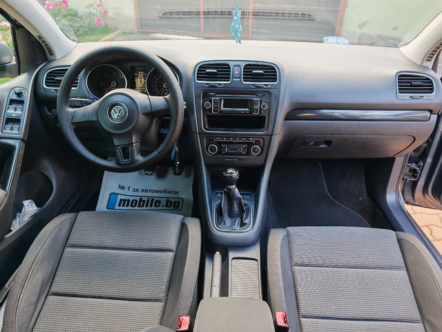 VW Golf ==1.6TDI== - автомобили, коли, обяви за нови и употребявани 10