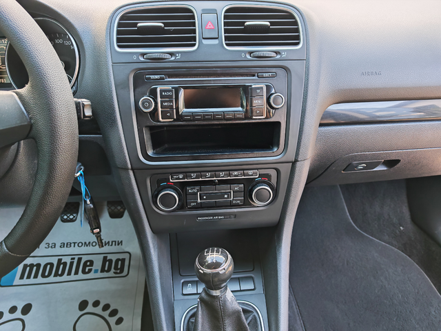 VW Golf ==1.6TDI== - автомобили, коли, обяви за нови и употребявани 11