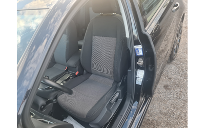 VW Golf 1.6TDI ПЕРФЕКТЕН - автомобили, коли, обяви за нови и употребявани 17