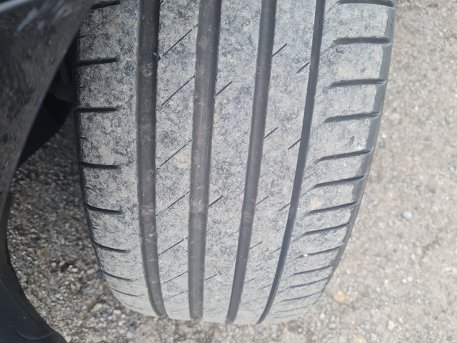 VW Golf 1.6TDI ПЕРФЕКТЕН - автомобили, коли, обяви за нови и употребявани 24