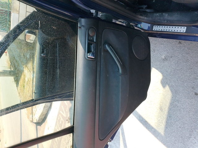 VW Golf 1.9 - автомобили, коли, обяви за нови и употребявани 10