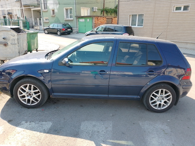 VW Golf 1.9 - автомобили, коли, обяви за нови и употребявани 14
