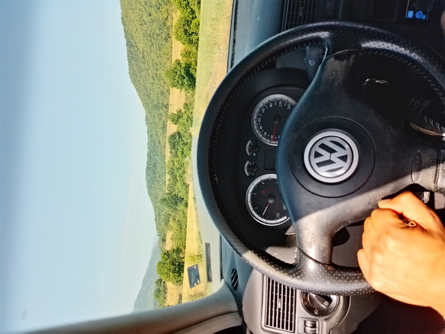 VW Golf 1.9 - автомобили, коли, обяви за нови и употребявани 2